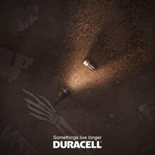 Duracell Ultra Batteries: Somethings live longer.
